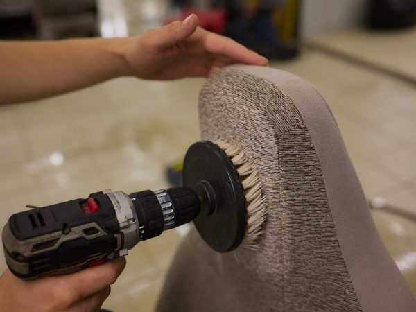 Multiplicando as funções de sua Parafusadeira com o Kit Escova