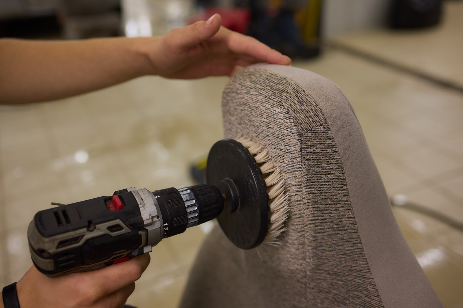 Multiplicando as funções de sua Parafusadeira com o Kit Escova