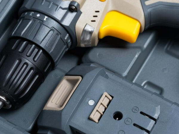 Como manter sua Makita sempre pronta para uso com o carregador de bateria?