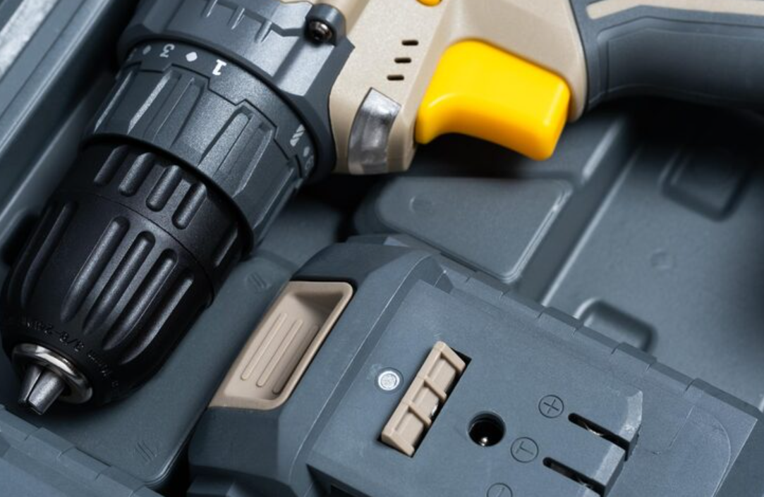 Como manter sua Makita sempre pronta para uso com o carregador de bateria?
